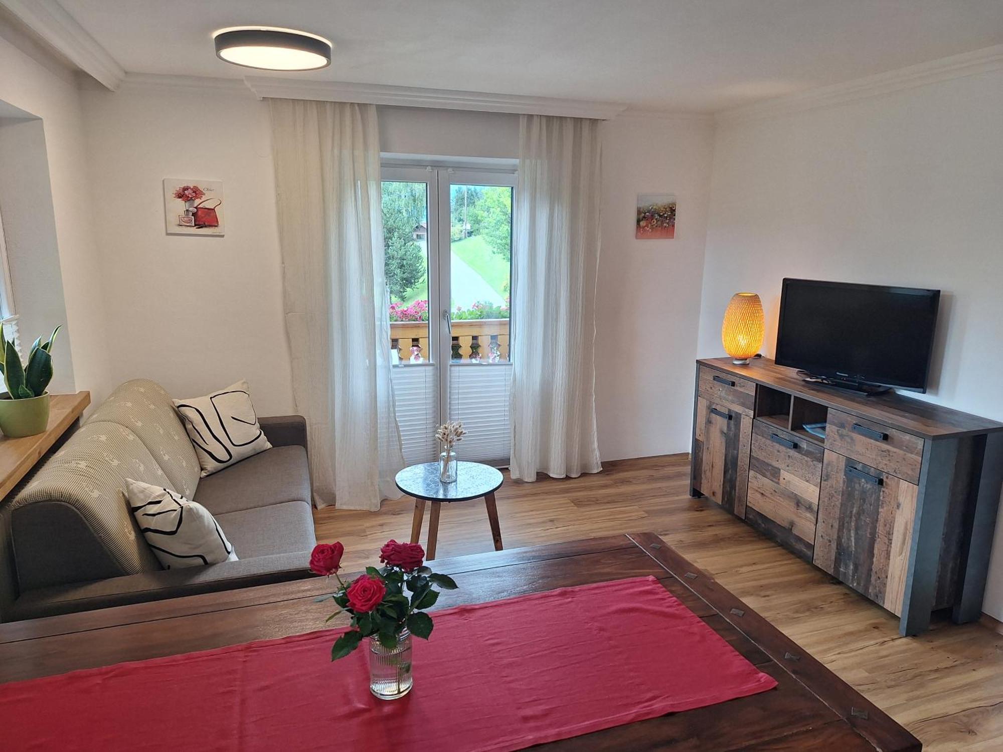 Pension Appartements Reithof ザンクト・ヨーハン・イム・ポンガウ エクステリア 写真